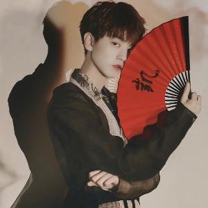翎